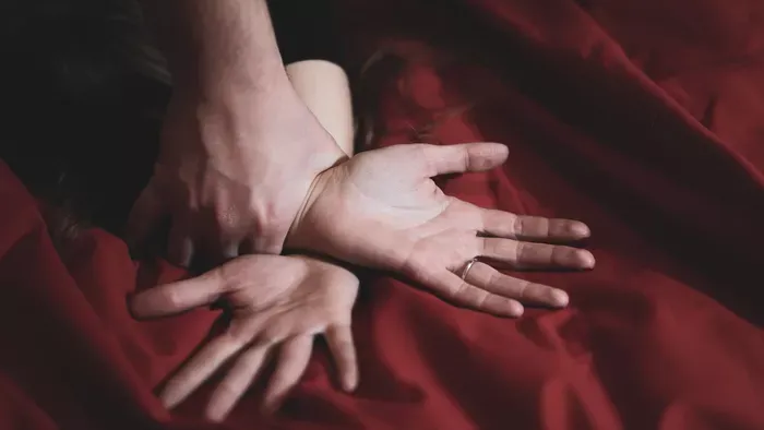 Pornószínésznő rejtélyes haláláról találgatnak a rajongók