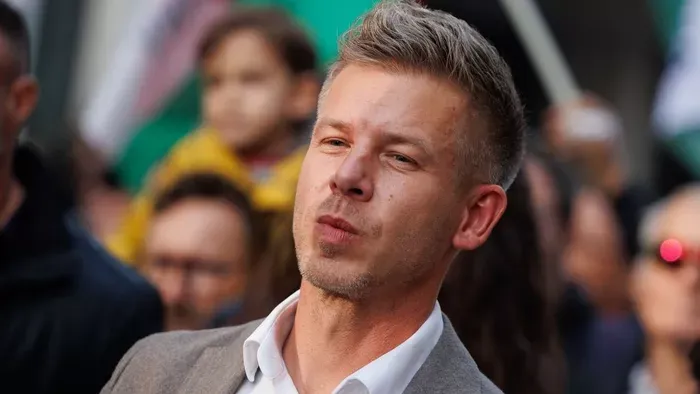 Magyar Péter máris mosakodik, miután lebukott az adóemelése