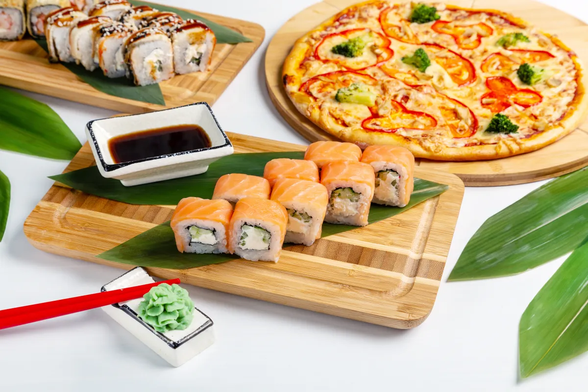 Sushi tekercsek, Pizza, Wasabi, Szójaszósz