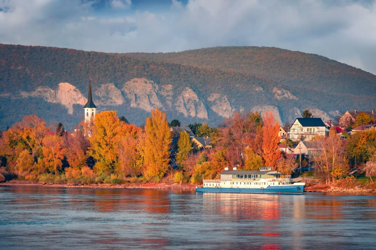Dunakanyar, őszi, Esztergom