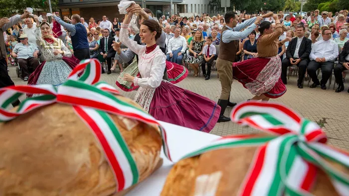 Így tartanak nyitva az üzletek augusztus 20-án
