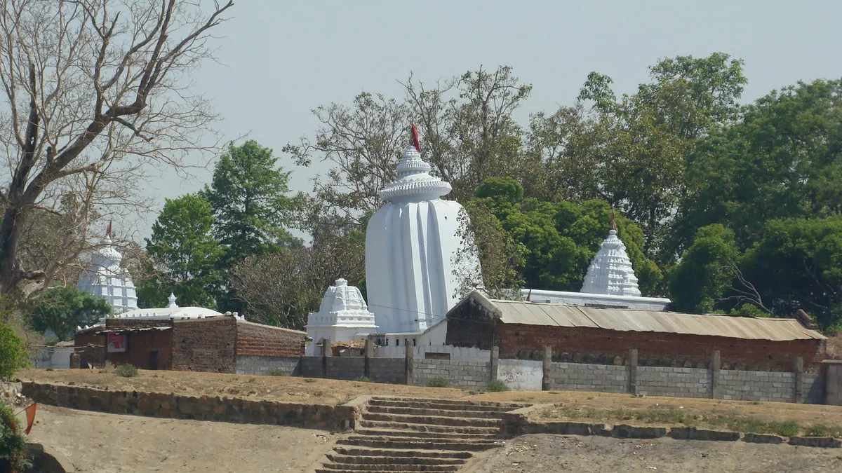 Huma templom, India, ferde torony