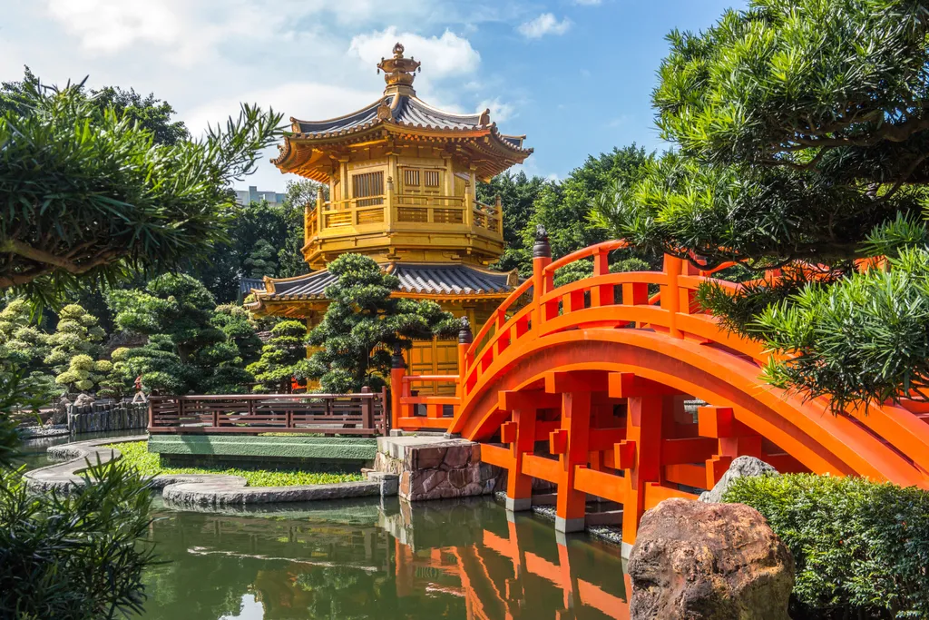 A Hong Kong közepén található Nan Lian kert egy lenyűgöző zen kert, amely a Tang-dinasztia stílusában készült, autentikus épületekkel és bonsaiokkal.