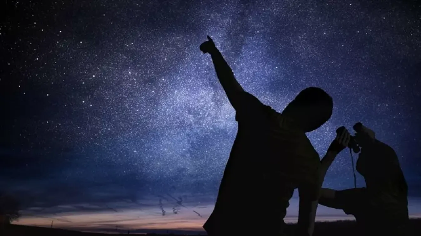 Rejtélyes égi fény hozta lázba az UFO-rajongókat, de hamar megérkezett a földi magyarázat