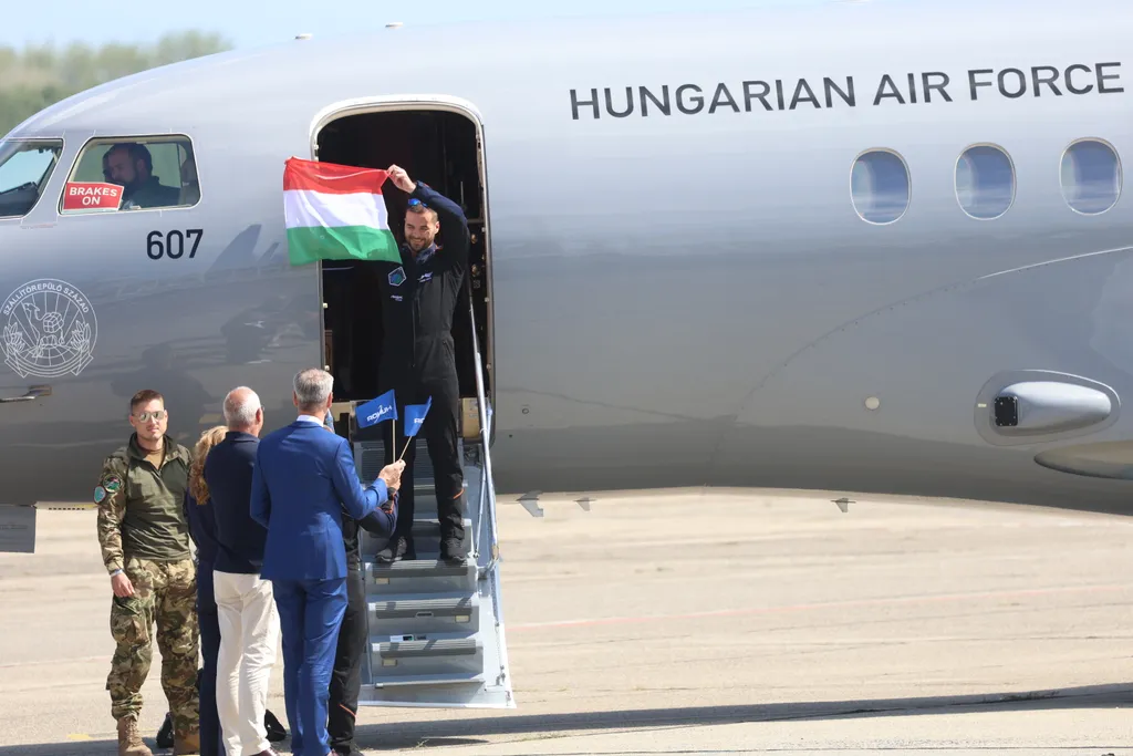 Kapu Tibor hazatérése