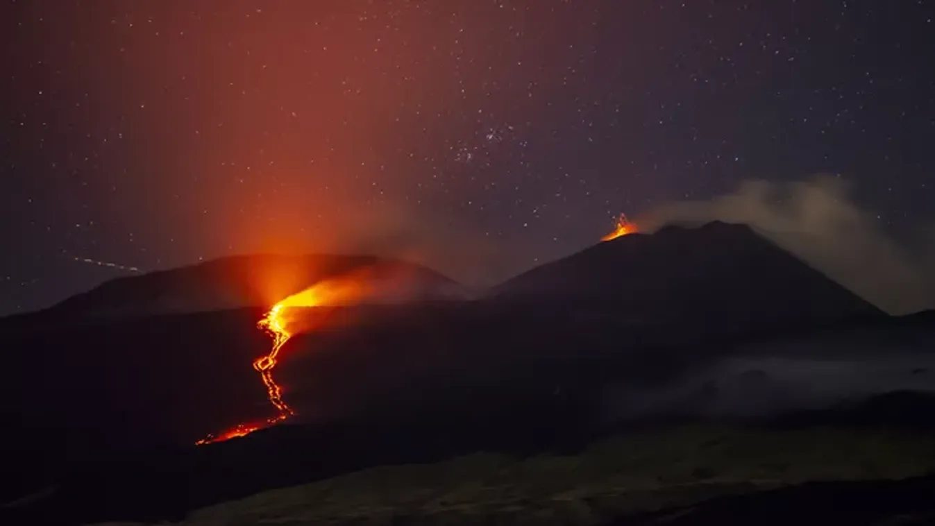 Éjszaka megint kitört az Etna, kiadták a legmagasabb riasztási szintet
