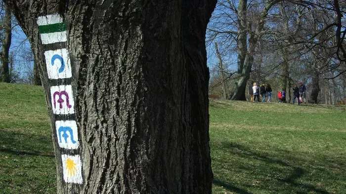 Te tudod, mit jelentenek ezek a turistajelzések? Kvíz
