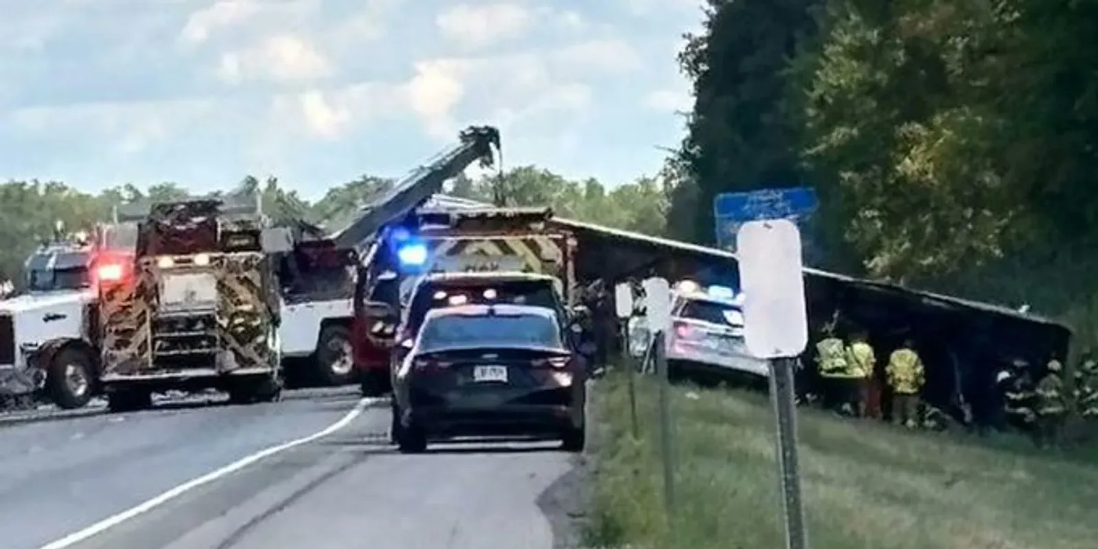 Buszbaleset történt, gyerek is van az áldozatok között