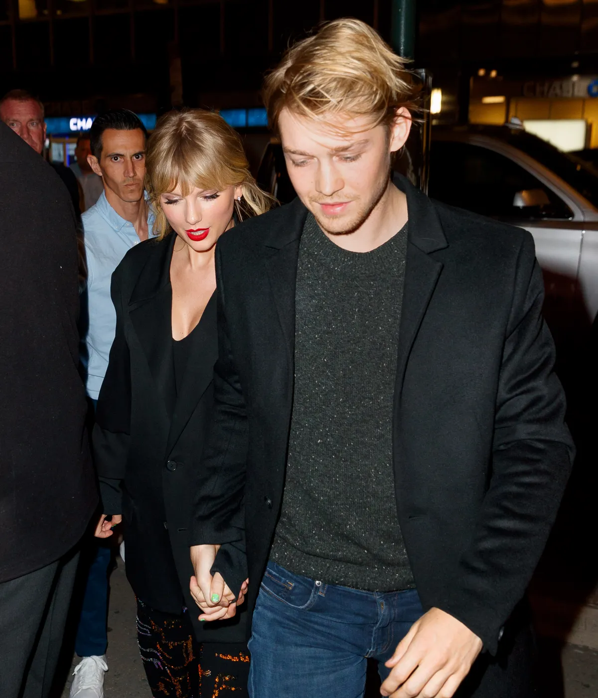 Taylor Swift igyekezett titokban tartani a kapcsolatát Joe Alwyn-nal, ám így is szakítás lett a vége