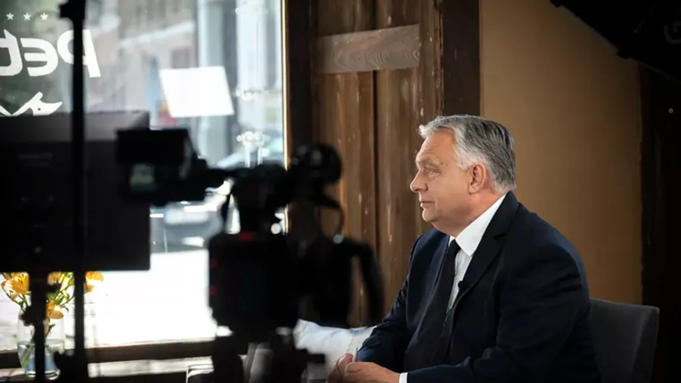 Orbán Viktor így gratulált a magyar űrhajósoknak! - Fotó