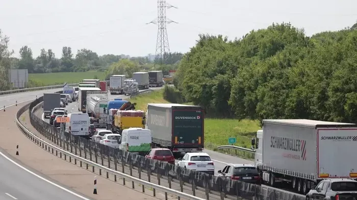 Újabb hatalmas ütközés az M5-ös autópályán