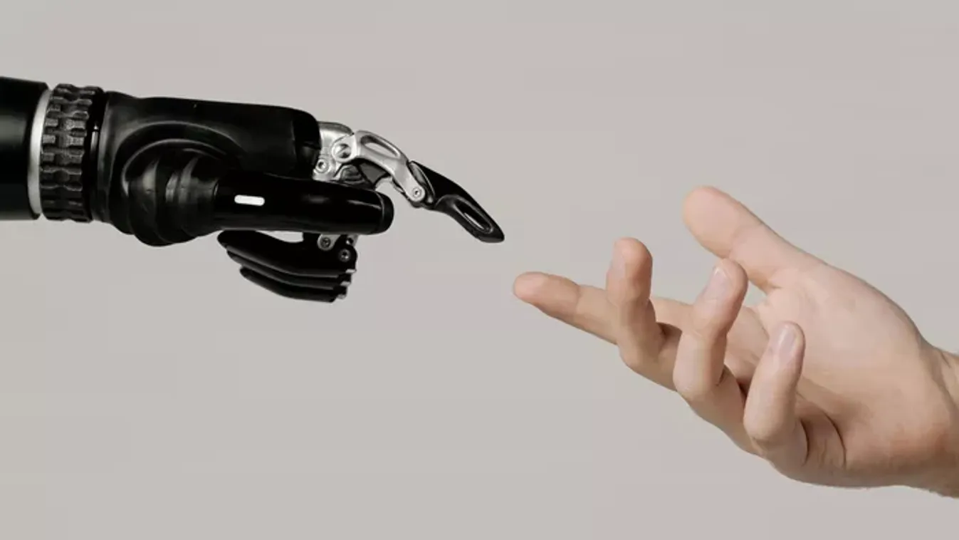 Robotanyák válthatnák ki a béranyákat, már folynak a kísérletek - az orvosok kételkednek