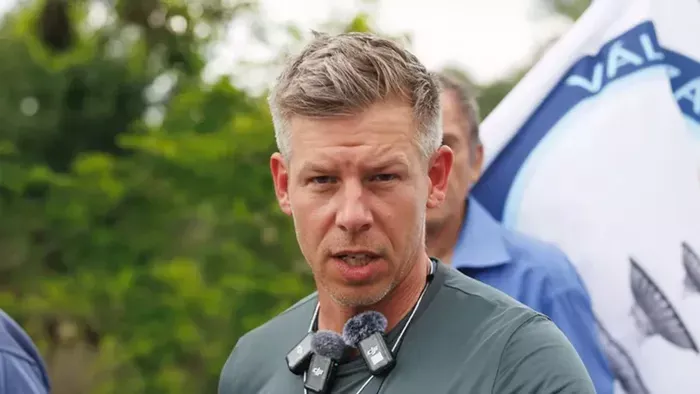 Nóta született Magyar Péter szánalmas vidéki kiruccanásáról