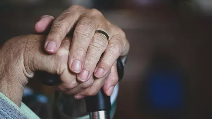  Megkötözték és pincébe zárták a nyugdíjasokat az otthonban