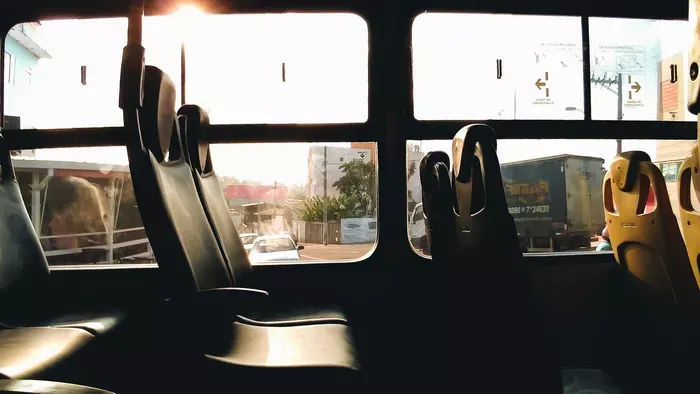 Menet közben gyulladt ki az utasokkal teli busz