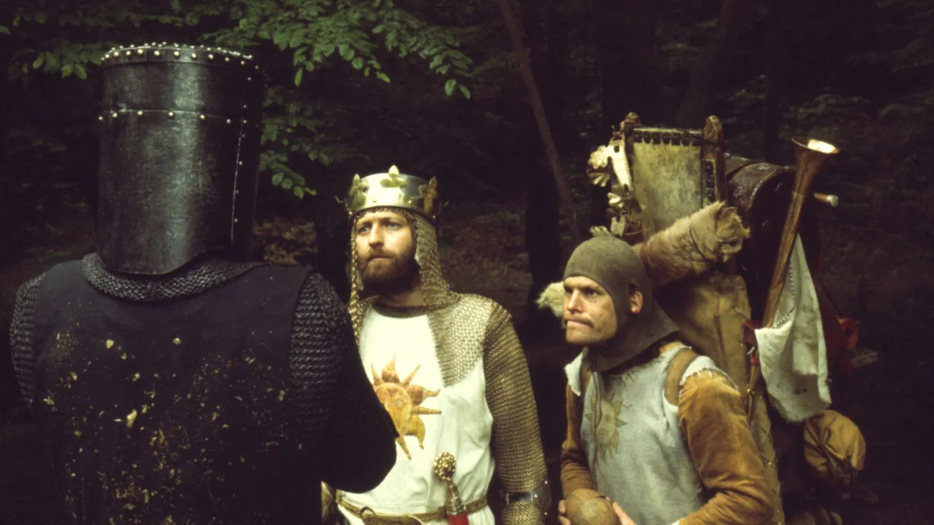 A Monty Python tagjai a Gyalog galopp című film egy jelenetében