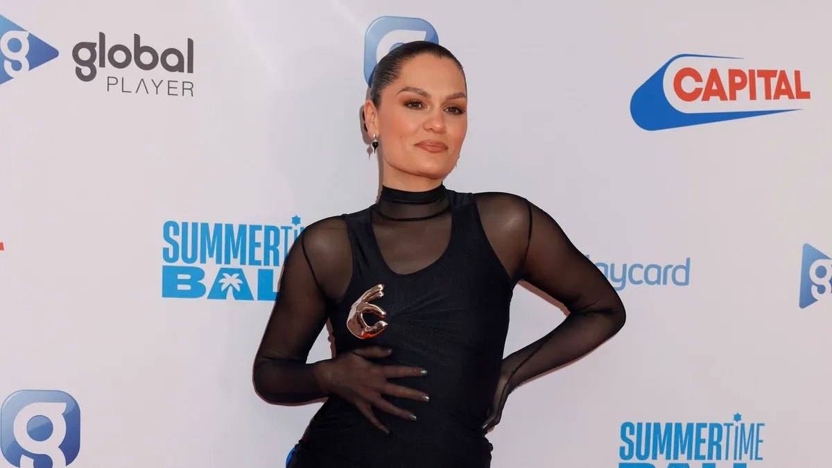 Jessie J őszintén beszélt betegségéről fellépése előtt. 