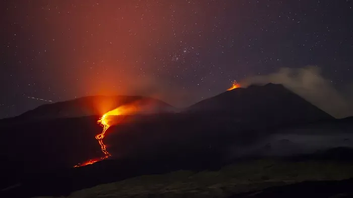 Éjszaka megint kitört az Etna, riasztást adtak ki