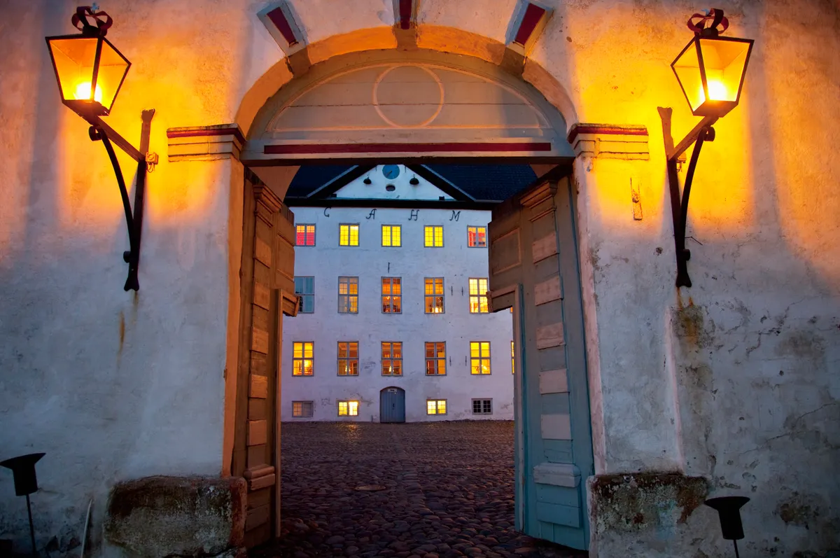 Dragsholm, kastély, Dánia, kísértetjárta hotel