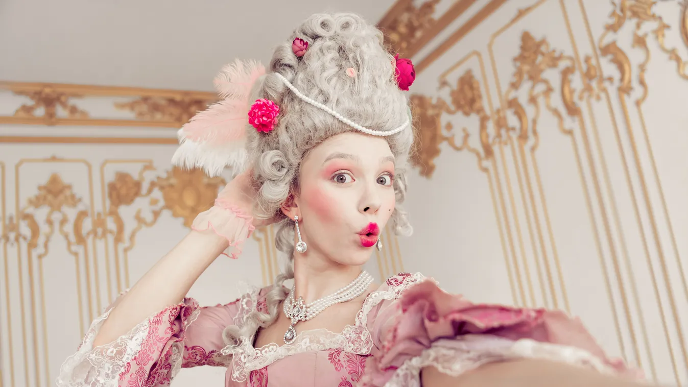 Magassarkúval a pestis ellen? 5 hihetetlen divattrend, amit járványok szültek