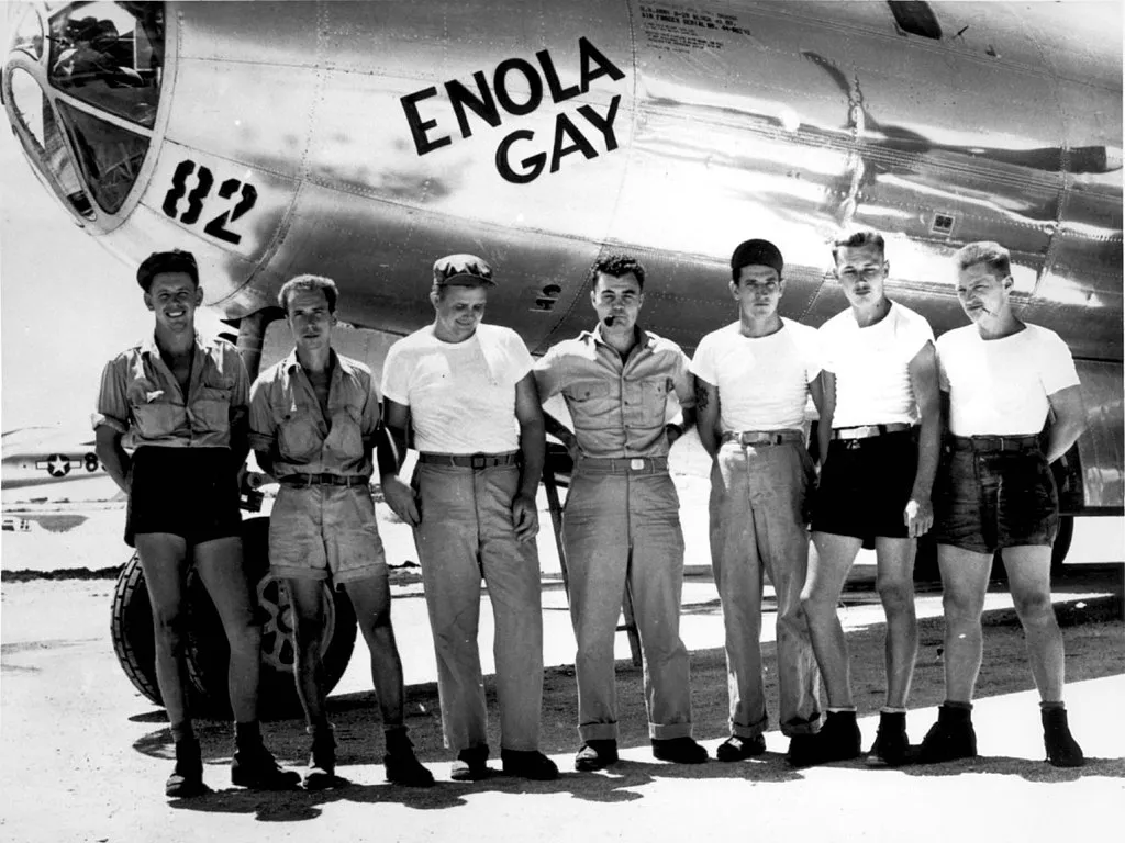 Enola Gay bombázó, földi személyzet, Hirosima, Little Boy atombomba