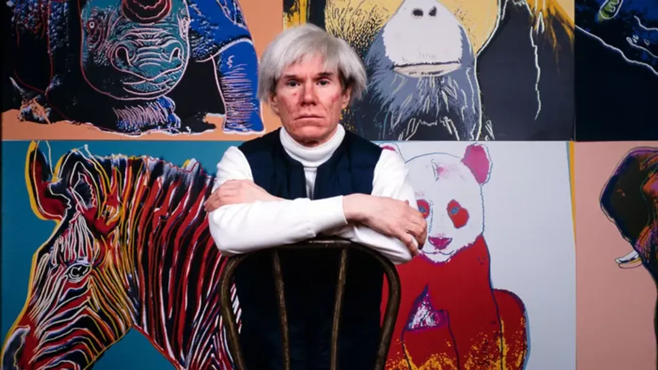 Ma 96 éve született Andy Warhol: íme a pop-art királyának titkai, botrányai, és máig ható öröksége