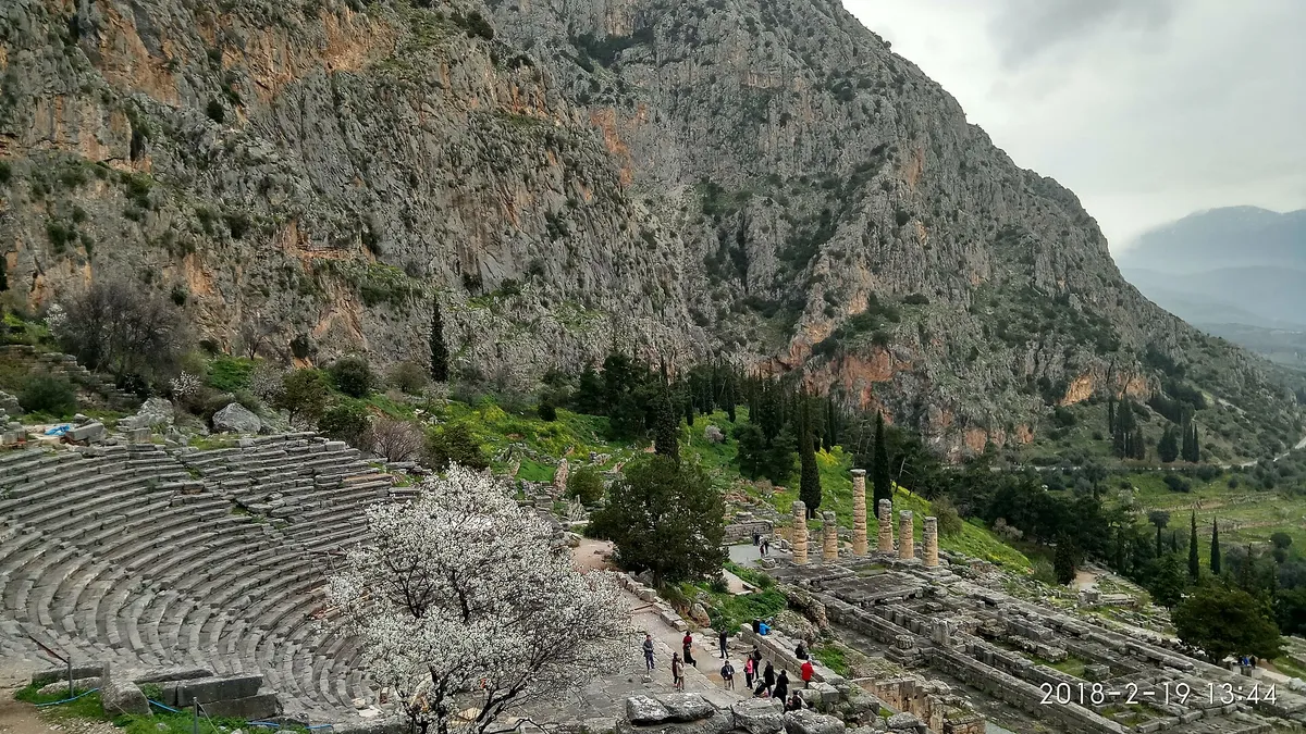 Delphoi, ókori színház, Görögország, régészeti romterület