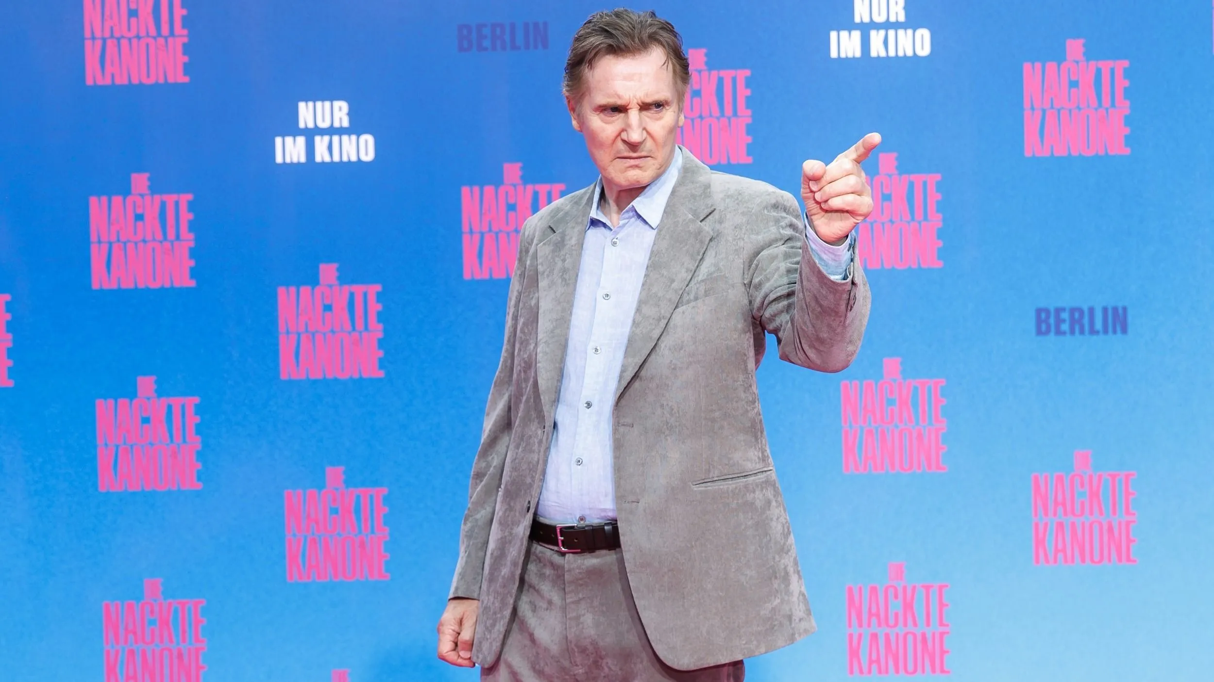 „Ezt meg lehet enni?” – Őrült felvétel terjed a neten: Liam Neeson lezárta a labubu őrületet