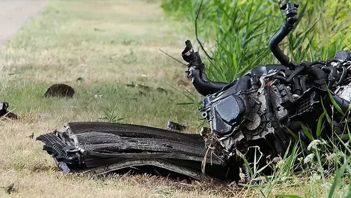 Kiszakadt a motor, a sofőrnek esélye sem volt a túlélésre