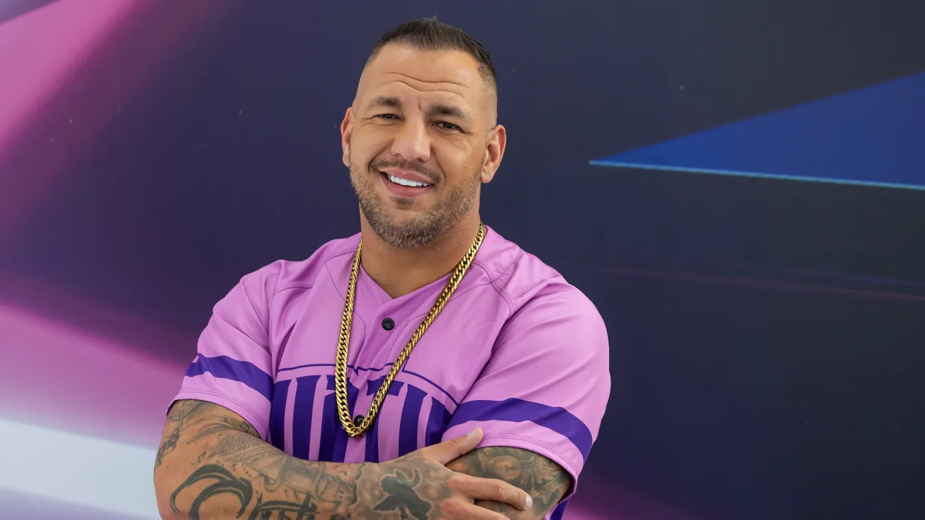 „Mindig számíthatsz rám”  – Curtis megható üzenettel köszöntötte kisfiát: ez a kedvenc programjuk Doncsival