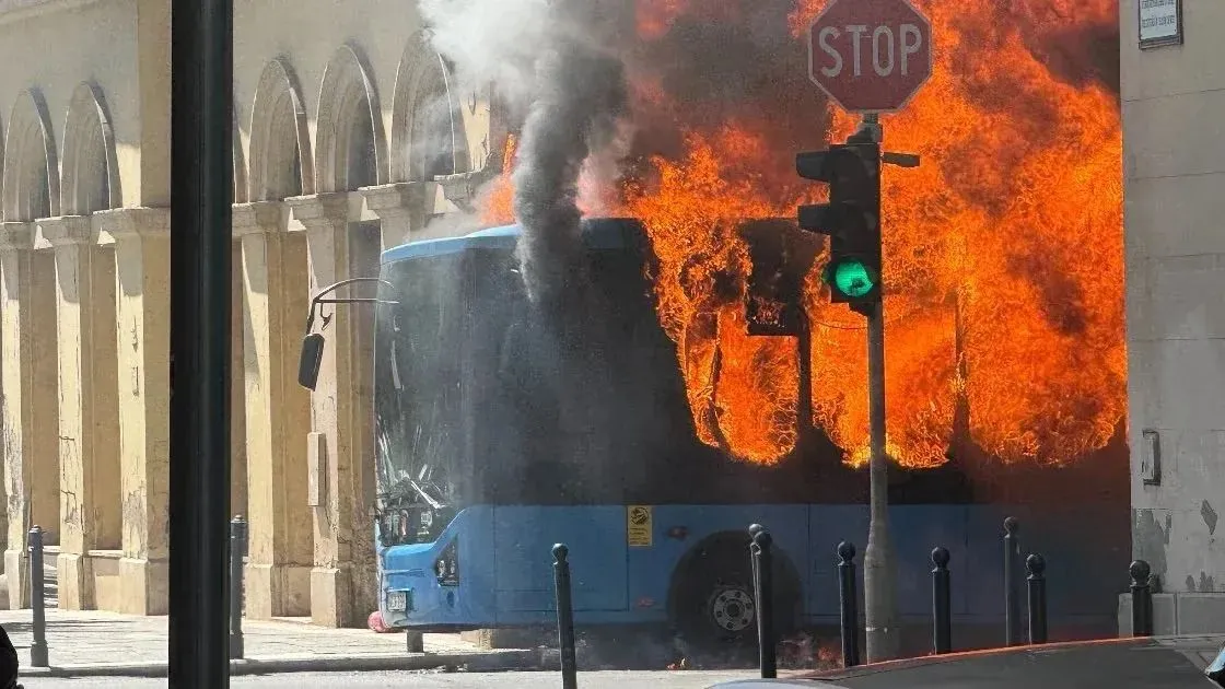 Kiderült, mi okozhatta a budapesti busztüzeket. 