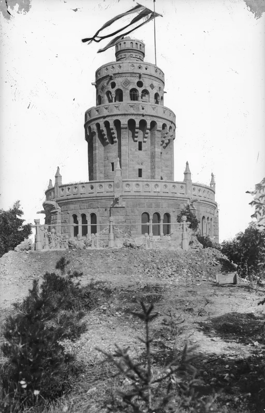 Az Erzsébet-kilátó 1911-ben.