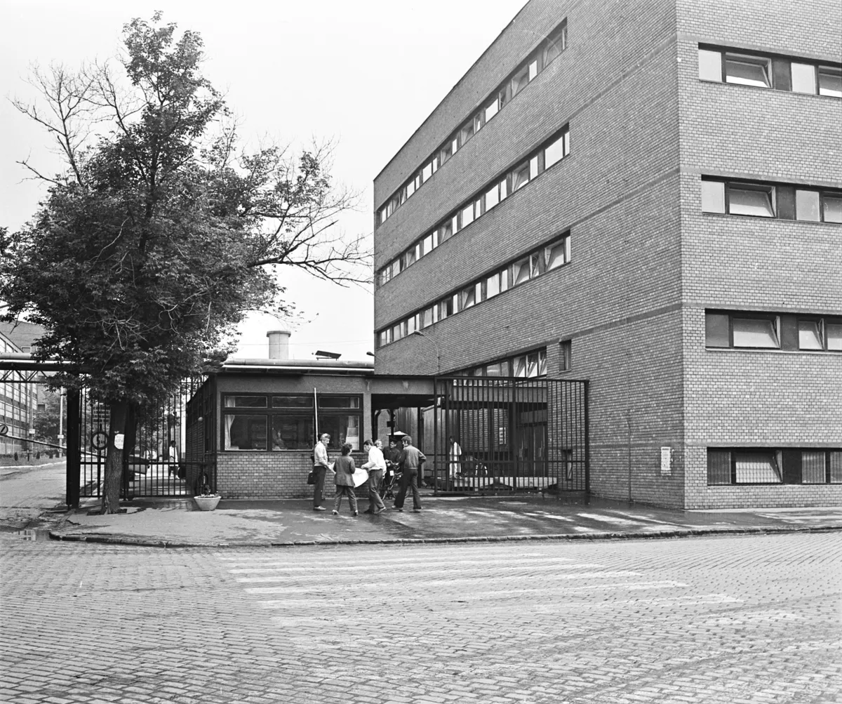 Gyömrő út, Kőbányai Gyógyszerárugyár (korábban és ma Richter Gedeon Vegyészeti Gyár), 1973