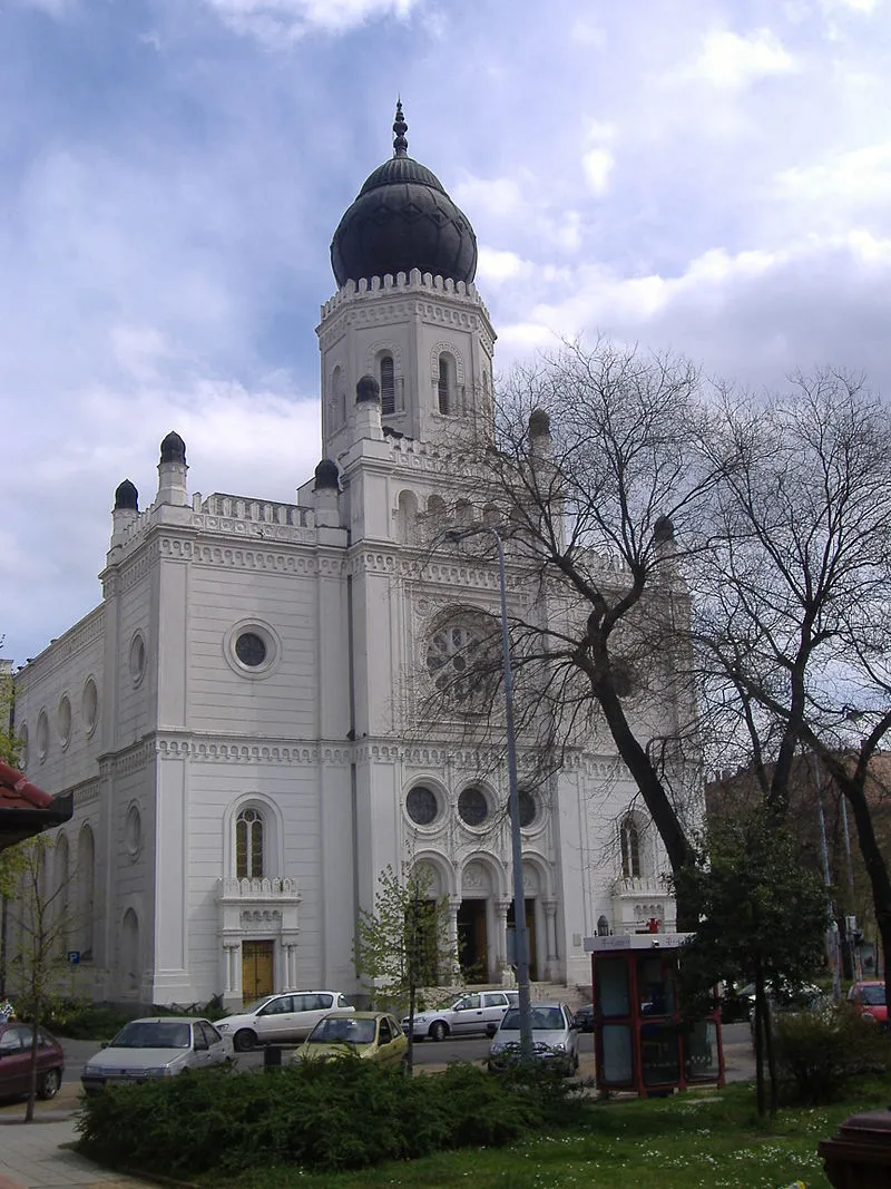 Kecskemét, zsinagóga, ma a Technika Háza