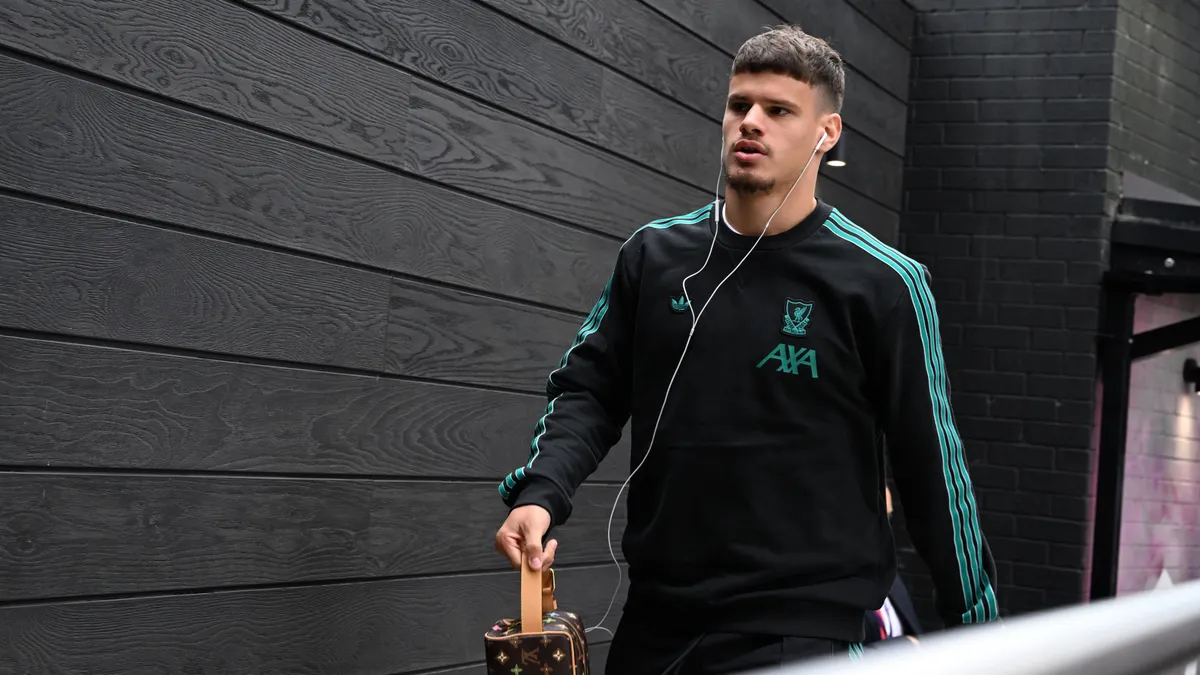 Kerkez Milos riválisát ünnepli Liverpool, a magyar védő nehéz helyzetbe került