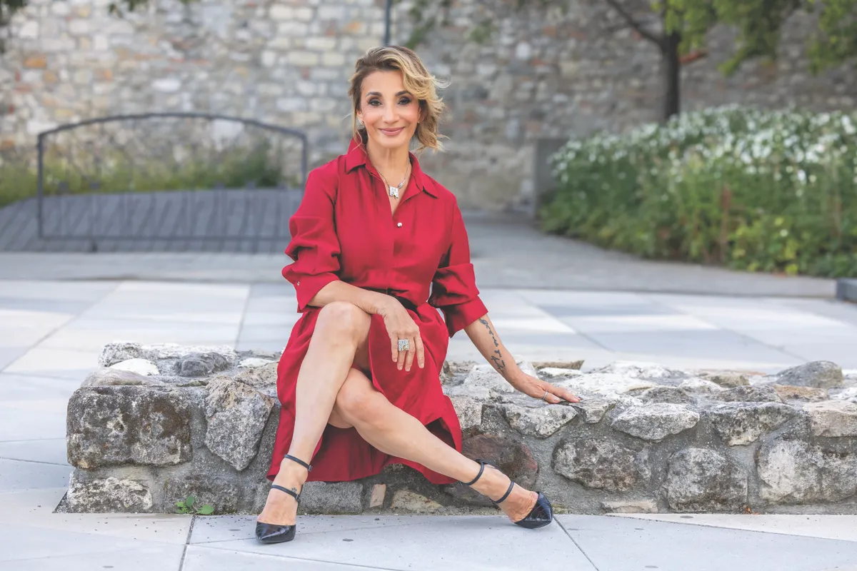 HOT! MAGAZIN CÍMLAP ANYAGOK FOTÓI