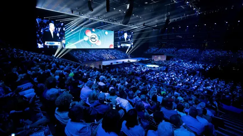 Így zendült fel a Papp László Sportarénában a Nélküled