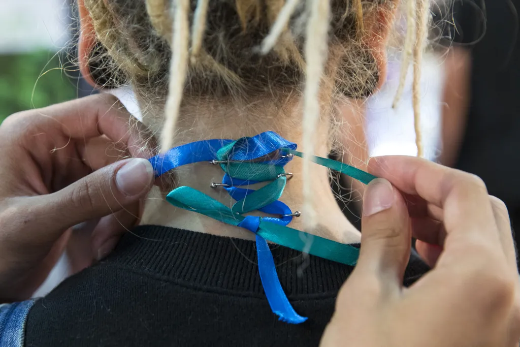 corset, piercing, testmódosítás, nyak, fűzőpiercing