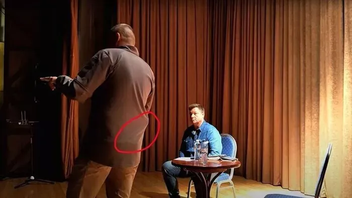 Bűncselekményt követhetett el Ruszin-Szendi Romulusz