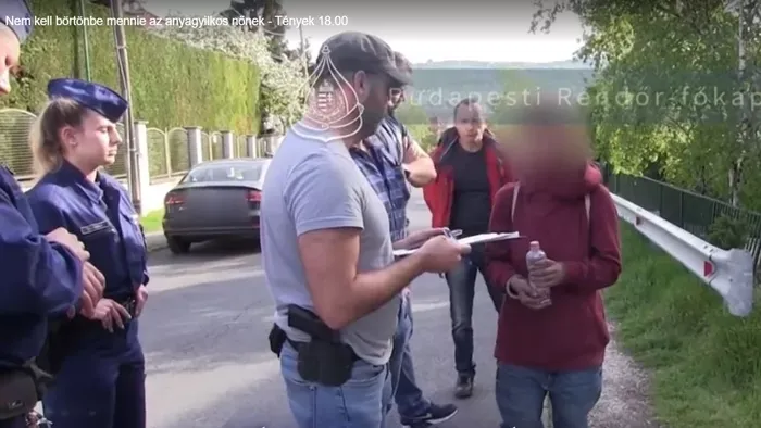 Hidegvérrel ölte meg az anyját a nő, mégse megy börtönbe
