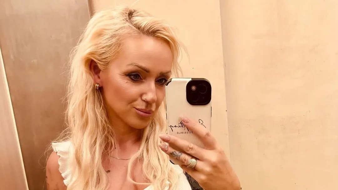 Nagyváradi Nelli télen is bikiniben pózolt