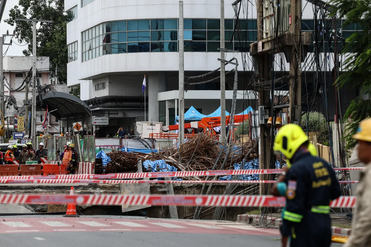 A bangkoki földomlás megbénítja a város közlekedését