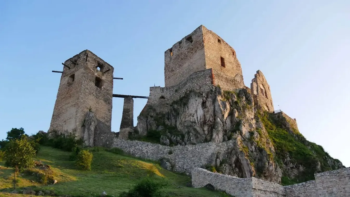 Csesznek vára ideális őszi kirándulási tipp lehet