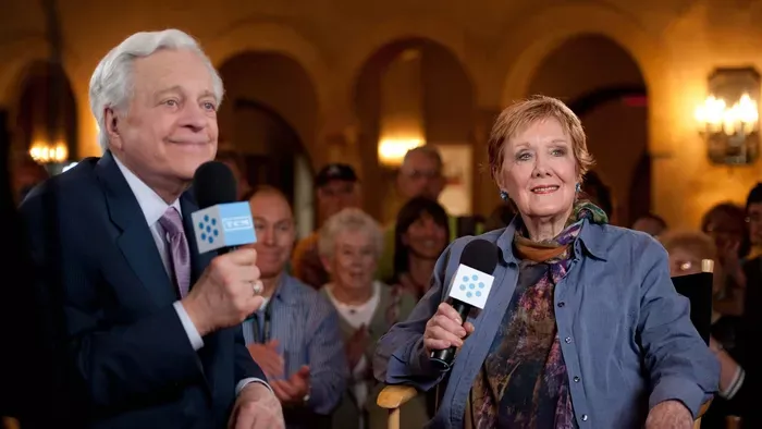 Marni Nixon énekelt fél Hollywood helyett
