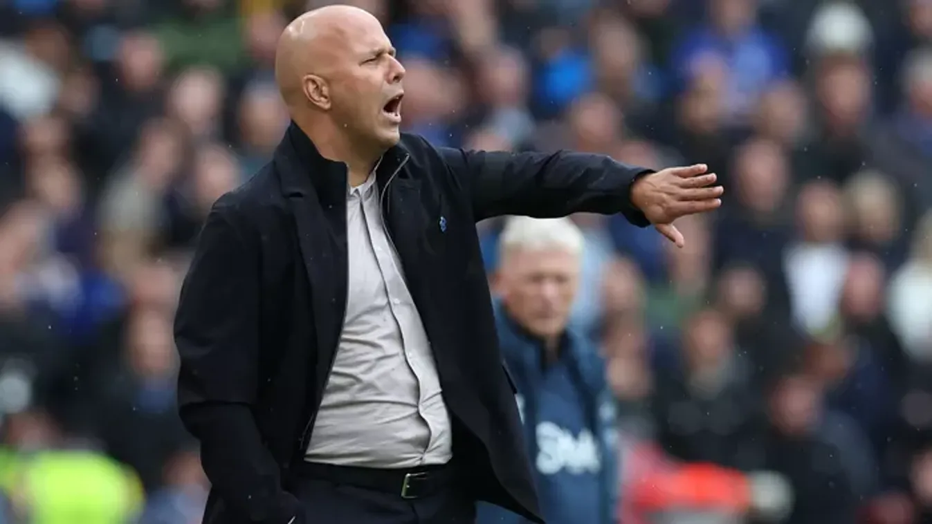 Nagy a baj a Liverpoolnál: csúnyán lesérült a csapat védője