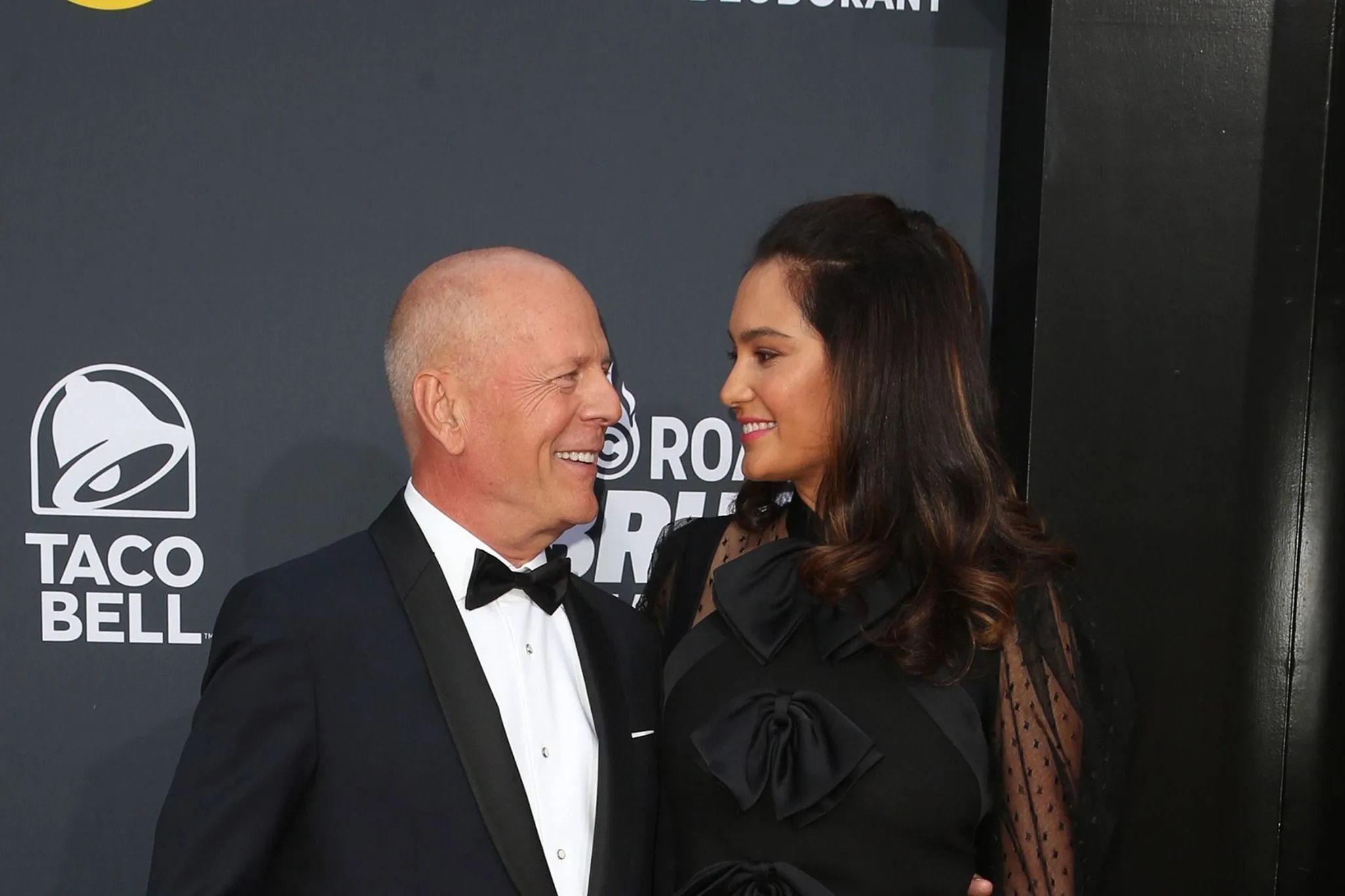 Bruce Willis felesége már csak így tud kommunikálni férjével