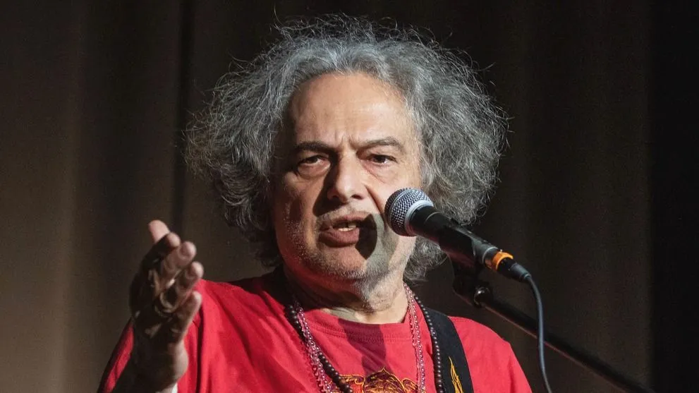 Laár András