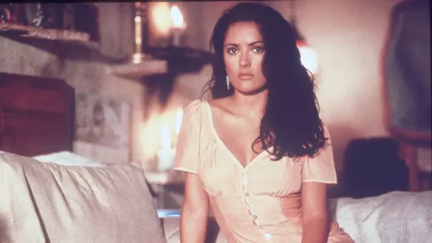 Egy híján 60 lett Salma Hayek: Íme, a születésnapos szexbomba legforróbb fotói