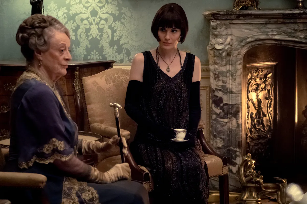 A nagy finálé Maggie Smith emléke előtt is tiszteleg (Fotó: Focus Features)