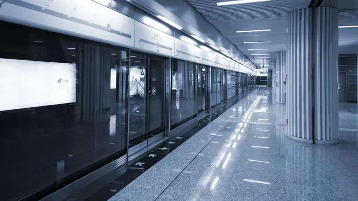 Órákra a metróban ragadtak az utasok